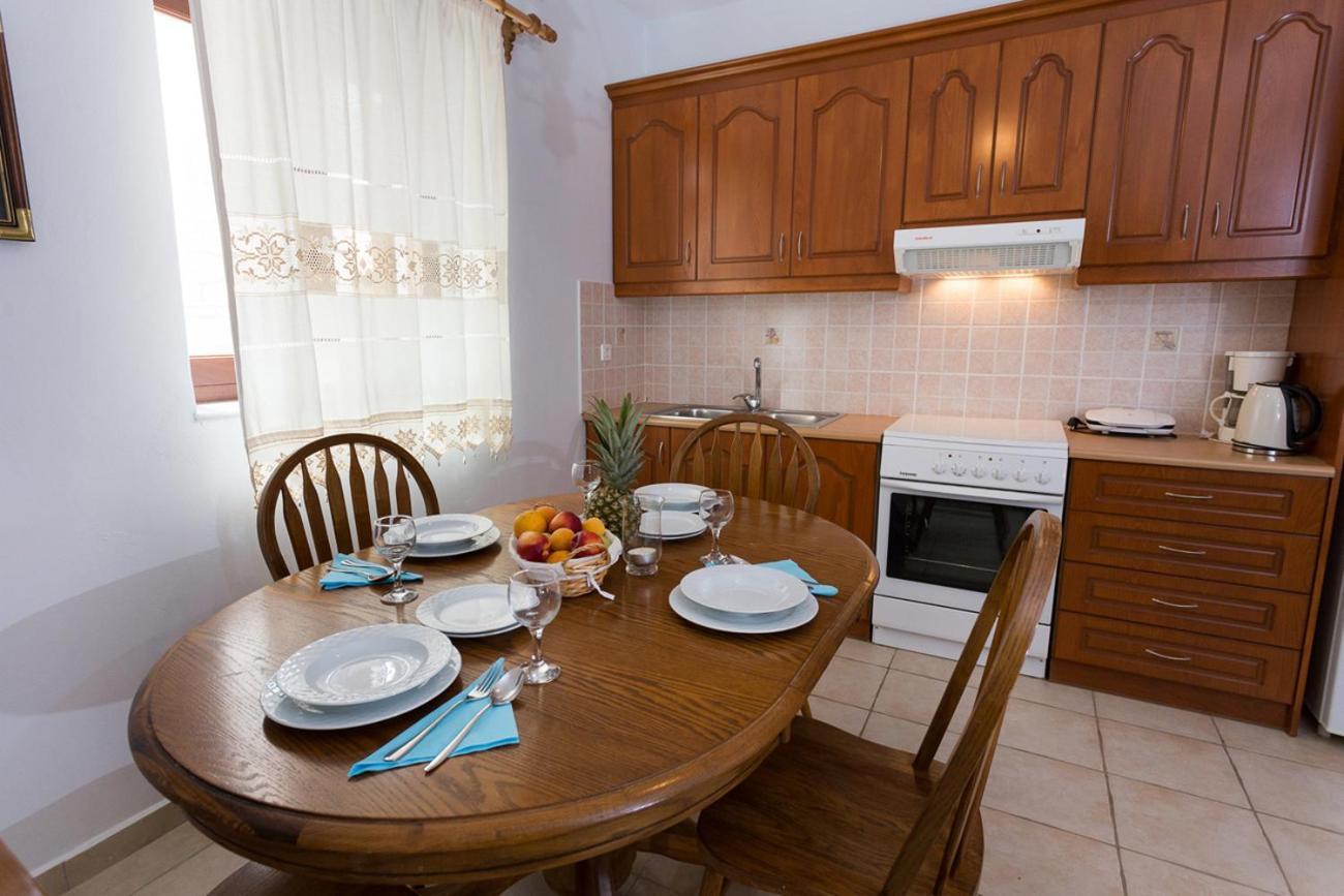 Pleiades Seaside Residences In Mani Agios Nikolaos  Ruang foto