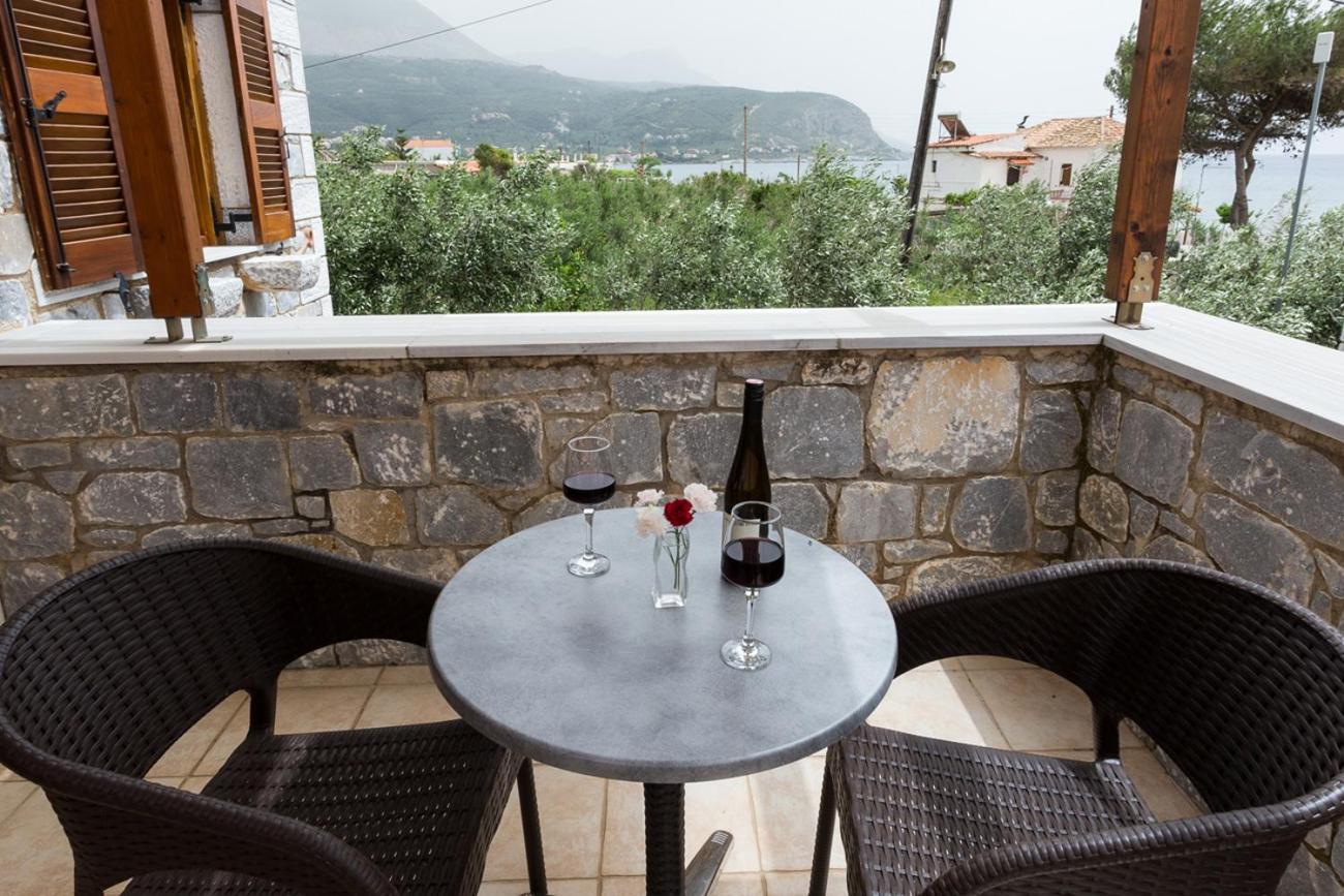 Pleiades Seaside Residences In Mani Agios Nikolaos  Ruang foto